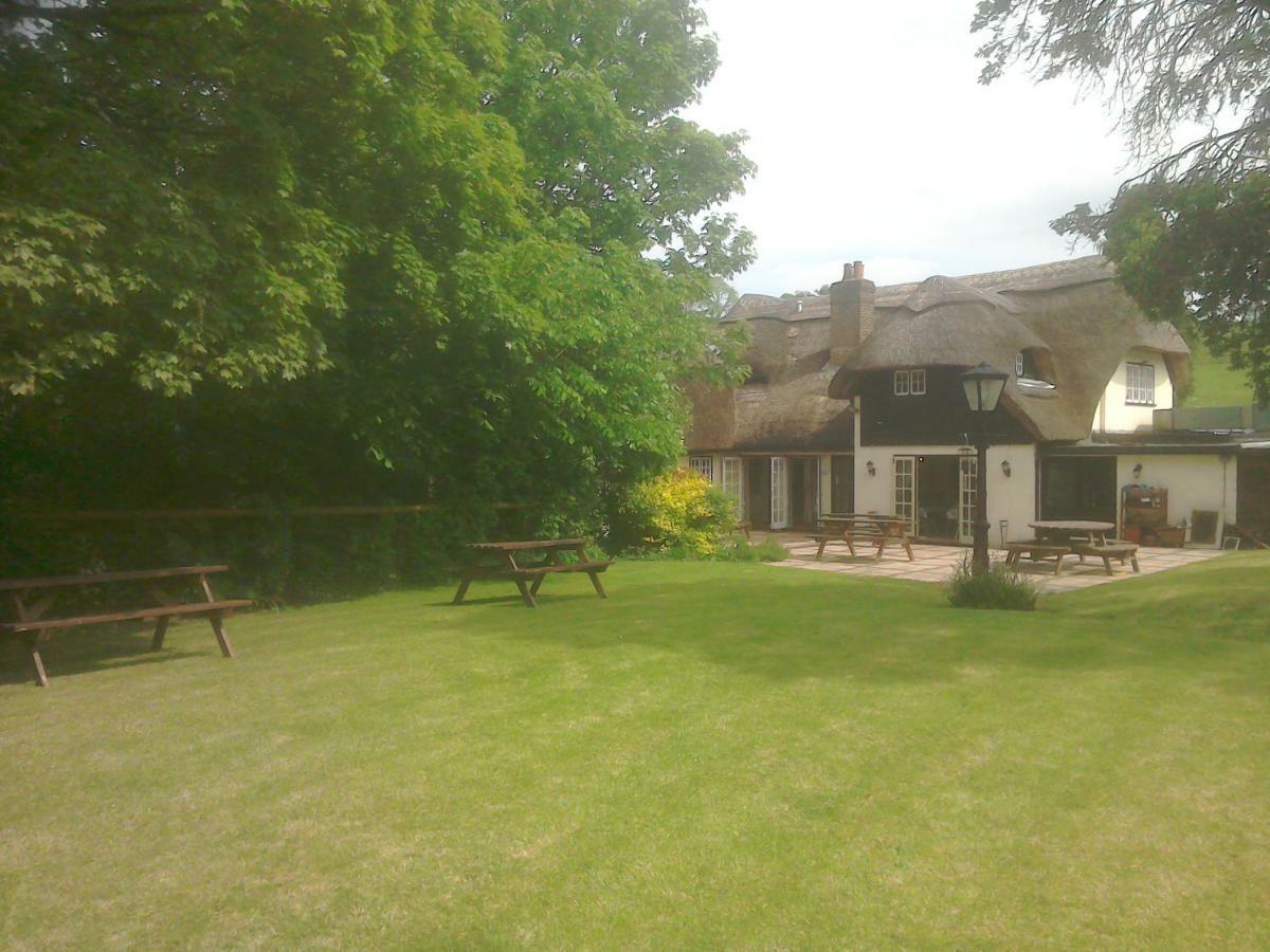 The Crown Inn Alvediston Exteriér fotografie